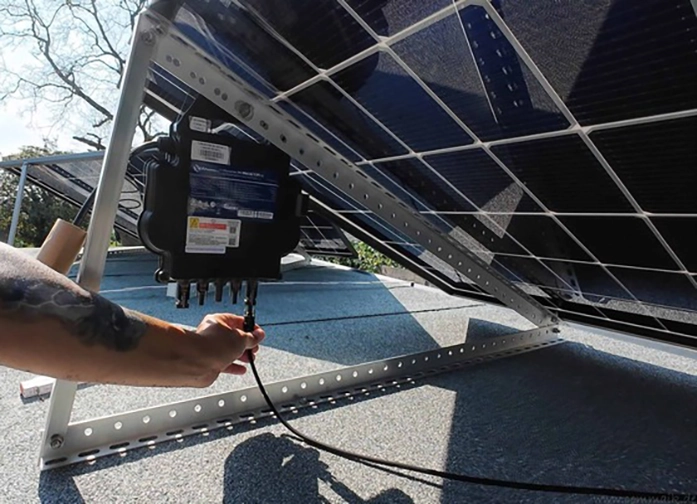 APsystems EZ1 Microinverter – Plug In Dual-Module Inverter for 120V Circuits (Up to 2 Panels) w/Power Cord Balcony Solar