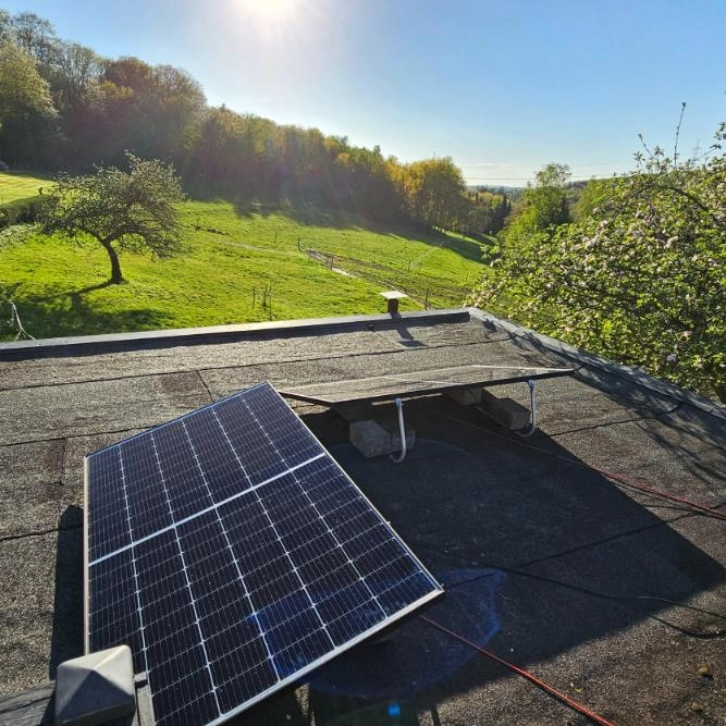 1080W Plug In Solar Kit – with APsystems EZ1 Microinverter + Talesun Panels - Home Solar Kit